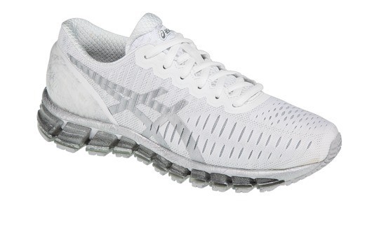 chaussures asics blanches